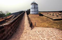 Fort Aguada 1/110 by Tripoto