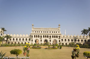 Bada Imambada 1/16 by Tripoto