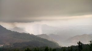 Travel within the clouds : Kodaikanal